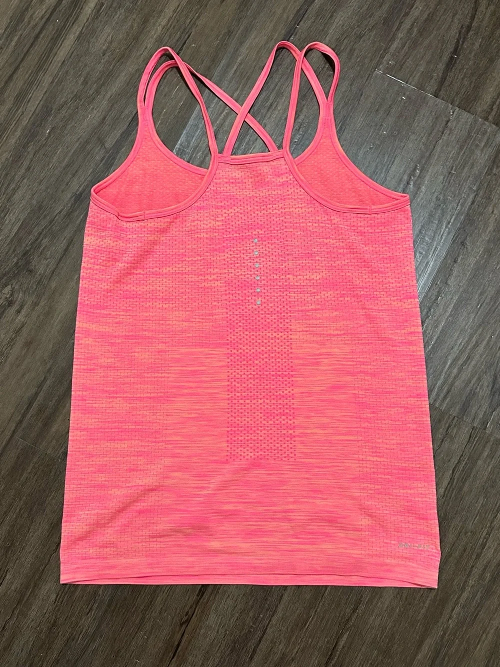 Nike Dri-Fit Criss Cross Tank in Orange. Size S
